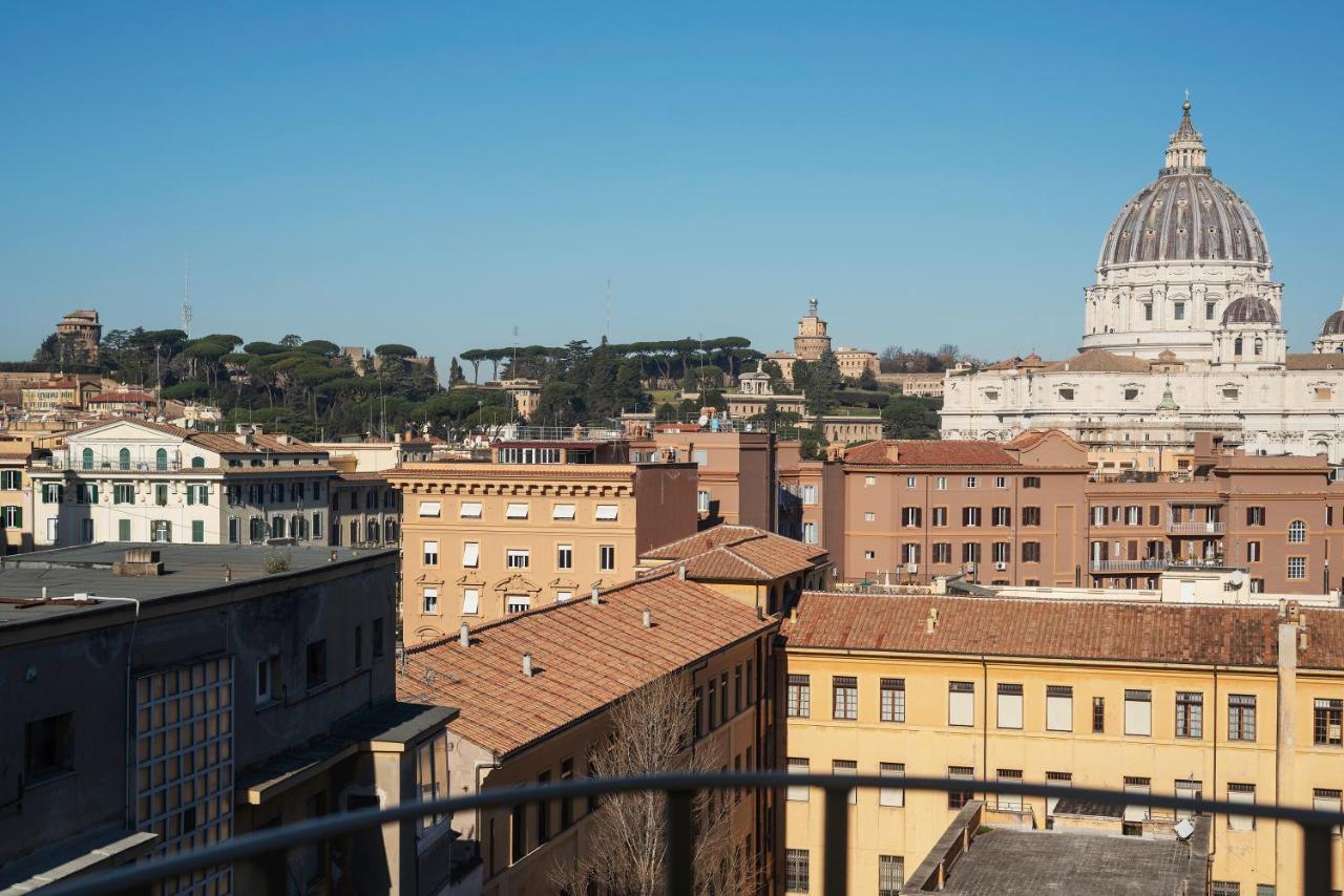 Bright Apt With Views Of San Pietro Řím Exteriér fotografie